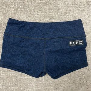 Fleo Shorts EUC